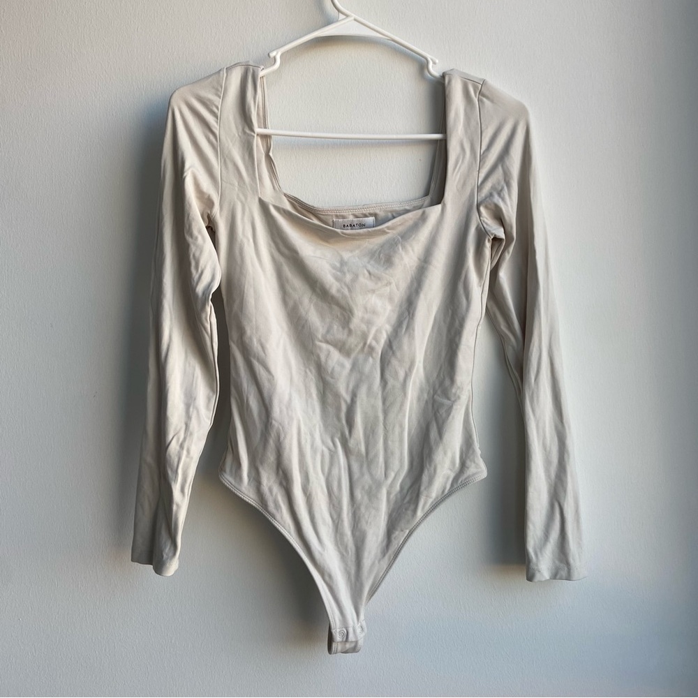 Aritizia Body Suit Cream Size Medium